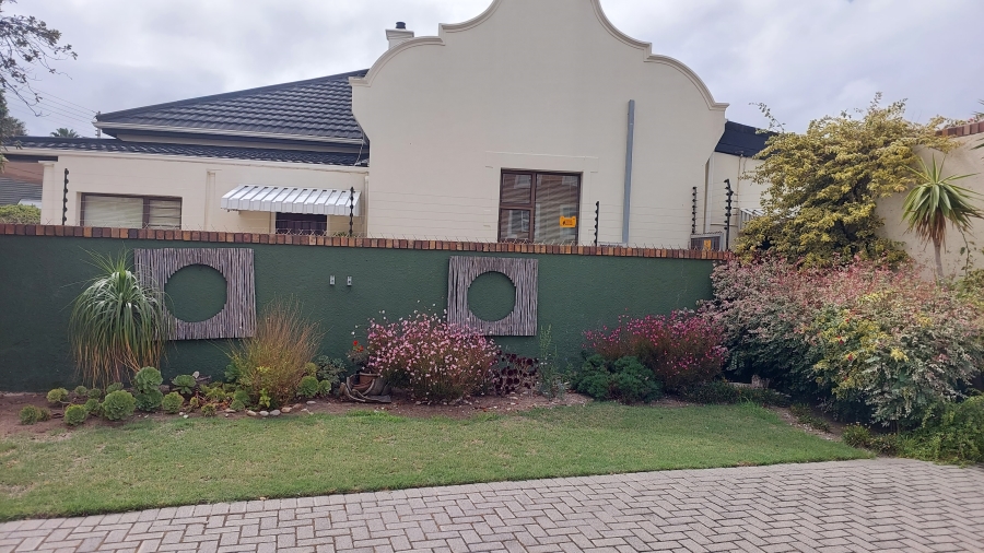 To Let 2 Bedroom Property for Rent in Strand North Western Cape